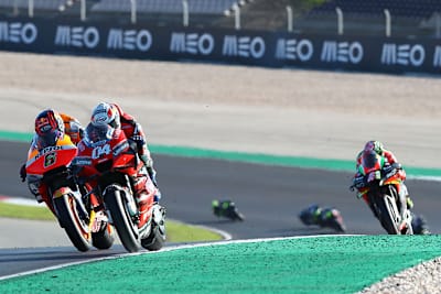 Stefan Bradl (6) kämpfte gegern Dovi und besiegte Aleix Espargaró (41)