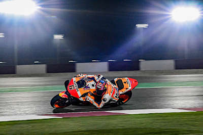 Stefan Bradl: Bisher 0,424 sec langsamer als beim Test