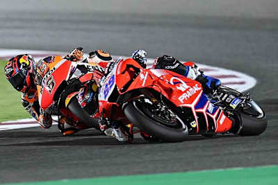 Im Rennen: Stefan Bradl (6) gegen Jorge Martin (Ducati)