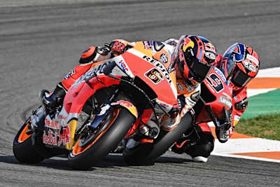 Auf dem Weg in die Top-10 schob sich Petrucci auch an Bradl vorbei