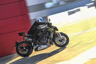 Kommt nicht alle paar Momente um die Ecke angefahren: MV Agusta Brutale 1000 RR