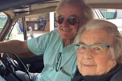 Alastair mit Mutter Dorothy Caldwell 