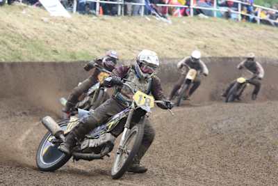 Spektakulär: Das Grasbahnrennen auf dem Bergring
