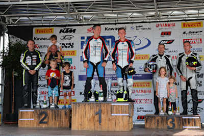 Podest der IDM Sidecars nach Rennen 2 in Schleiz
