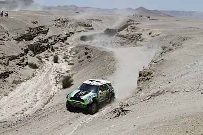 Stéphane Peterhansel beim ersten Mini-Sieg 2012