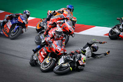 Im Catalunya-GP stürzte Johann Zarco früh, Andrea Dovizioso war der Leidtragende