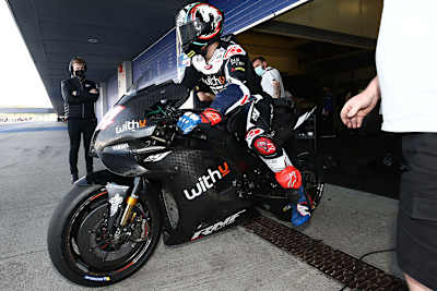 Andrea Dovizioso mit dem 2022-Prototyp in Jerez