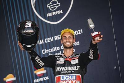 Lukas Tulovic feiert seinen vierten Podestplatz der Saison