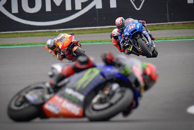 Quartararo fährt vorneweg, dahinter Rins, Aleix und Pol Espargaró