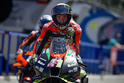 Daumen hoch bei Aleix Espargaró