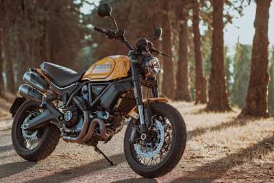 Ducati Scrambler 1100 Tribute Pro: Hommage an die Zeit, als Ducati vor 50 Jahren mit den ersten V2 der Marke stilprägend war 