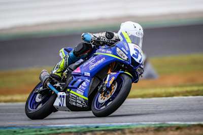 Der Niederländer Rick Dunnik ist der neue Champion in der Supersport 300