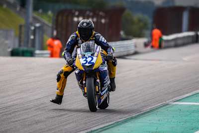 Max Enderlein feierte am Sachsenring seinen Doppelsieg