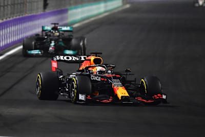 Max Verstappen und Lewis Hamilton