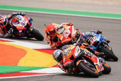 Packende Fights: Pol Espargaró (44) vor Alex Rins (42), Marc Márquez und Jorge Martin