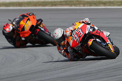 Weltmeister Marc Márquez 2019 vor Pol Espargaró: Künftig Teamkollegen?