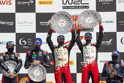 Die Türkei-Sioeger Scott Martin und Elfyn Evans