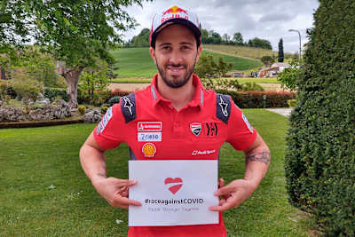 MotoGP-Star Andrea Dovizioso macht es vor