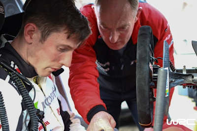 Elfyn Evans und sein Vater Gwyndaf (re.)