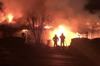 Das Feuer ist noch nicht unter Kontrolle