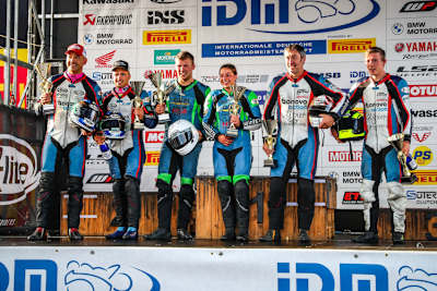 Ellis/Clement (Mitte) holten sich den Doppelsieg