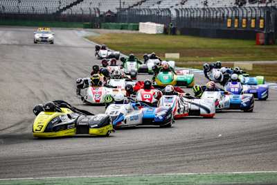 Start zum zweiten Sidecar-Rennen auf dem Hockenheimring 