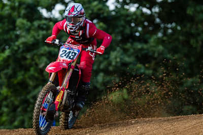Tim Gajser gewann in Kegums den ersten Lauf