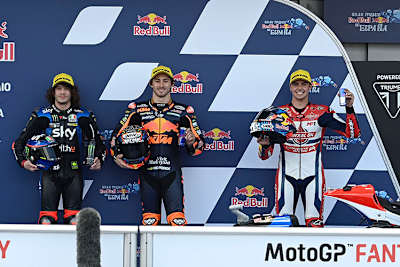 Pole-Mann Remy Gardner (Mitte) neben Marco Bezzecchi (li.) und Fabio Di Giannantonio (re.)