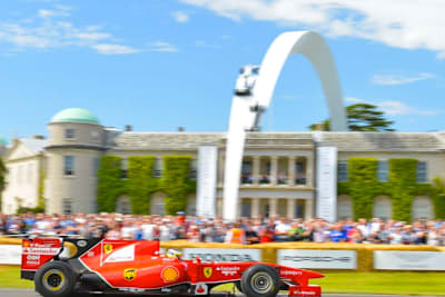 Einmalige Atmosphäre in Goodwood