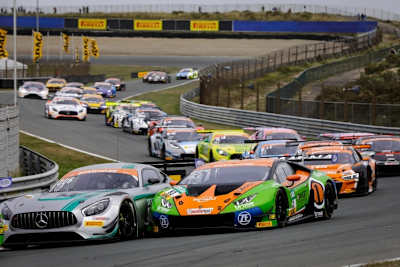 Die GT3-Boliden des ADAC GT Masters bieten immer einen super Show