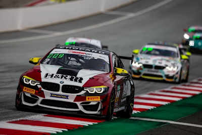 Der BMW M4 GT4 von Michael Schrey und Gabriele Piana