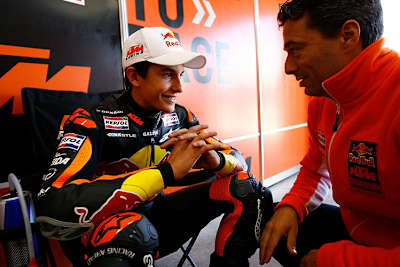 Phillip-Island-GP 2009: Francesco Guidotti bei KTM mit Marc Márquez in der 125-ccm-Klasse