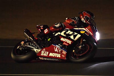 Yoshimura SERT Motul in der Nacht von Le Mans