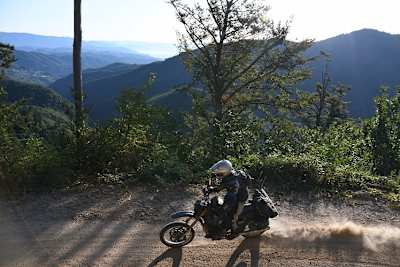 HAT-Series: Über die Hügel und Berge hinter den Horizont und immer weiter