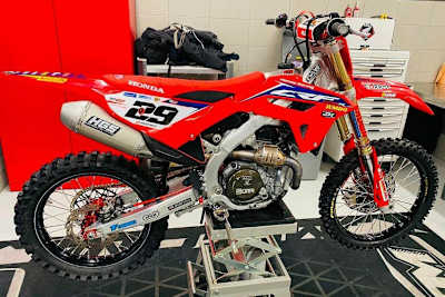 Henry Jacobi im neuen Look