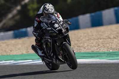 Beim Test in Jerez gab die neue ZX10-RR ihr Debüt in der Superbike-WM	