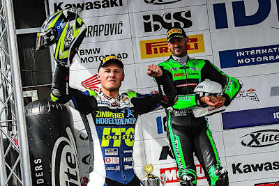 Hobelsberger feierte, Debise schaut zu