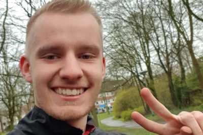 Tim Holtz geht in den Wald und auf die Felder