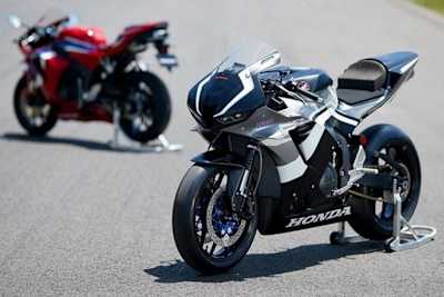 Honda CBR600RR Race Base (vorne): Für den Einsatz in seriennahen Rennsport-Kategorien