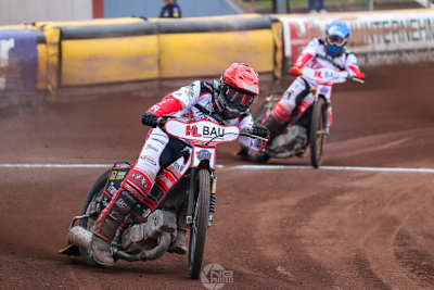 Kai Huckenbeck vor Norick Blödorn