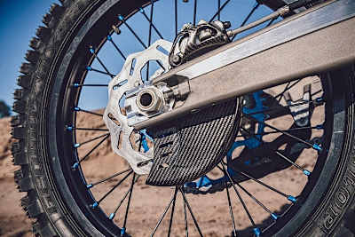 Factory Wheels: Leichtere Räder im Werkslook für alle Enduros und Motocrossmaschinen von Husqvarna 
