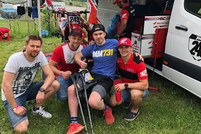 Tim Gajser (rechts) neben Maks Mausser