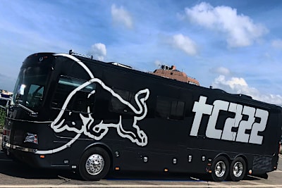 TC222: Antonio Cairoli nutzt seit Jahren Luxus-Mobile von Paul Sannen