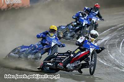 Maciej Janowski vor Bartosz Zmarzlik