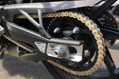 Kette schmieren war gestern: Die M Endurance Kette läuft wartungsfrei wie ein Kardanantrieb