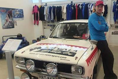 Jari-Matti Latvala und sein Sunbeam Avenger