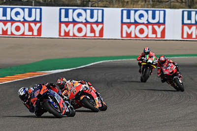 Im Rennen: Lecuona (27) vor Bradl, Petrucci (9) und Smith