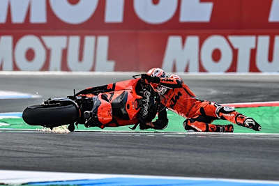 Sturz in der Schikane: Iker Lecuona in Assen