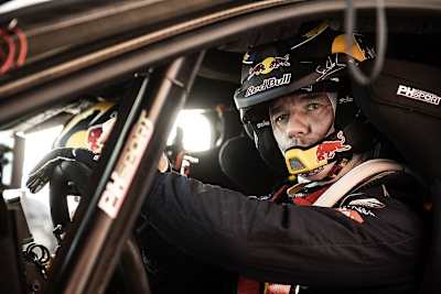 Sebastien Loeb im privaten Peugeot 3008 DKR