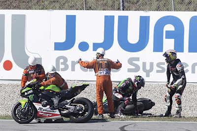 Alex Lowes nach seinem Crash in Barcelona